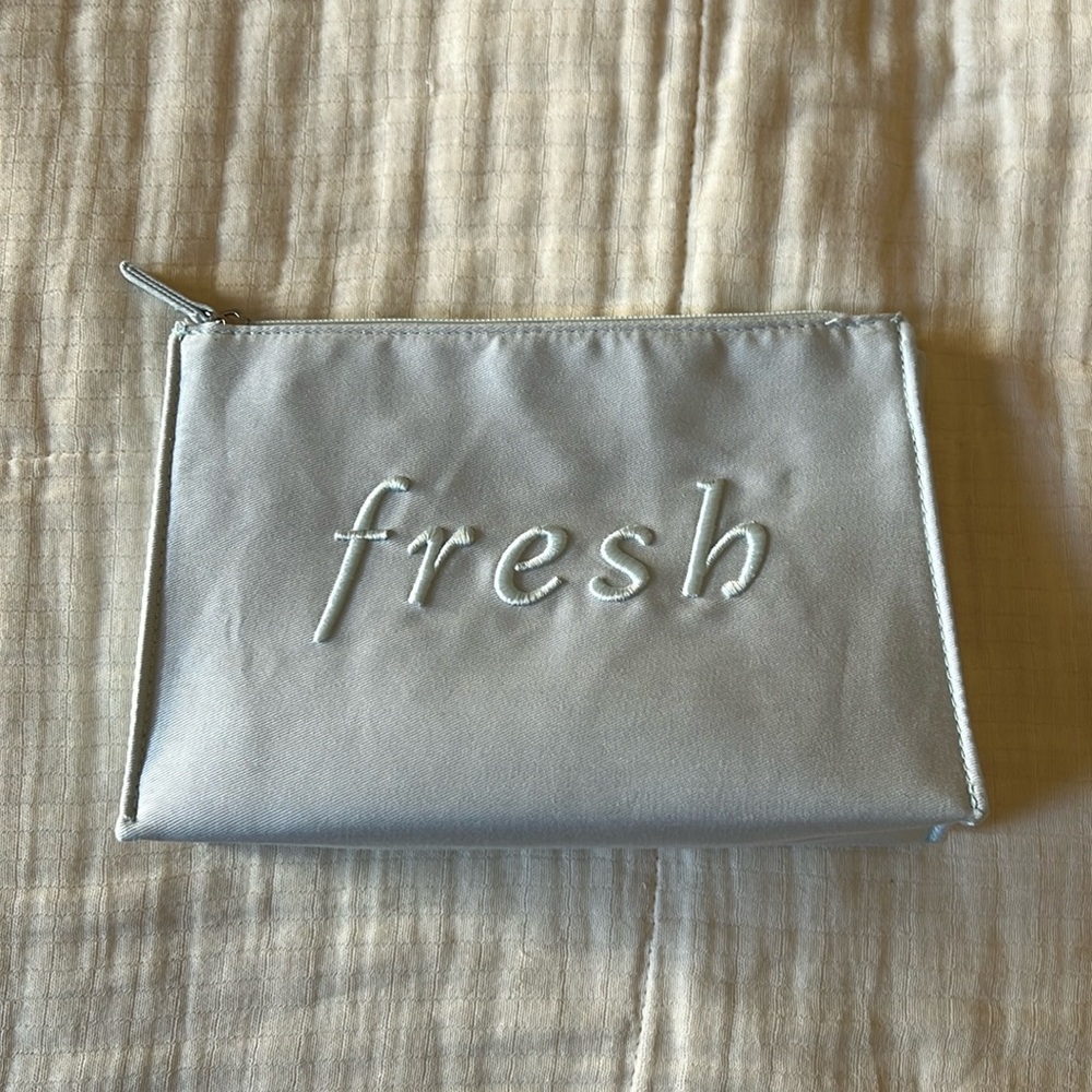 NWOT | Fresh cosmetic case (baby blue)
